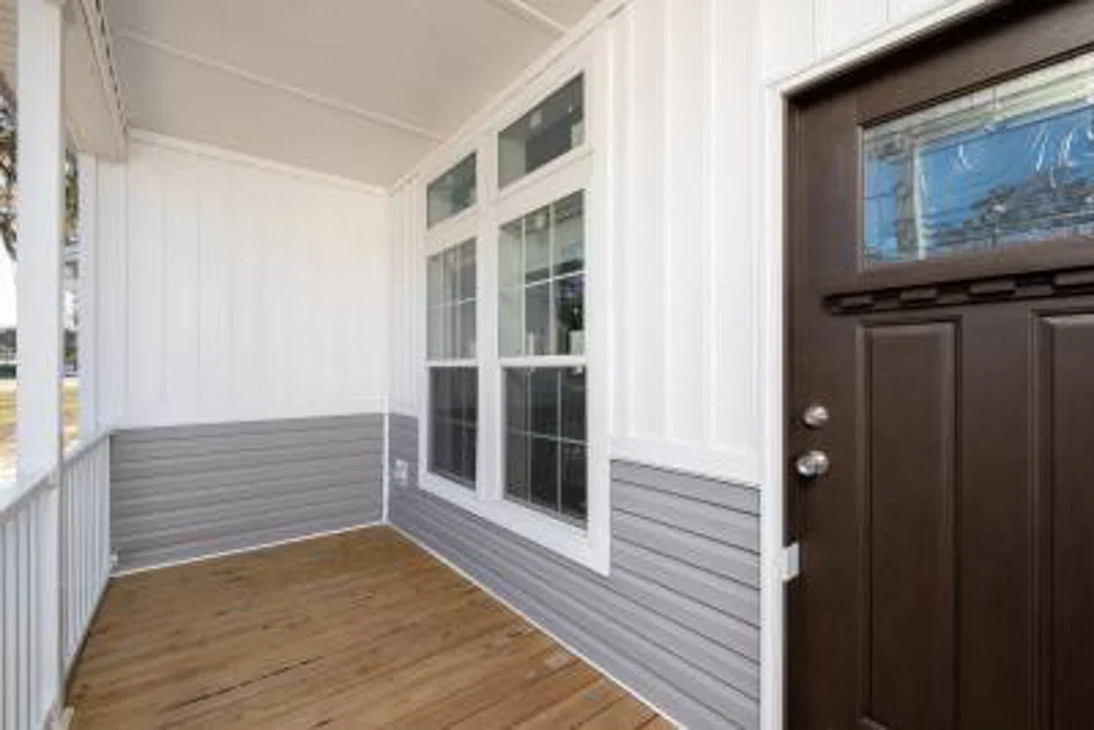 Cordele exterior home features