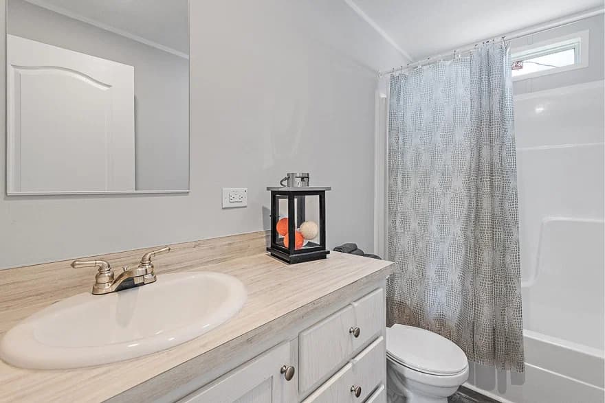 Apopka bathroom home features