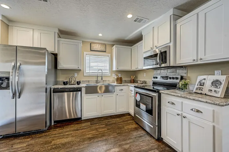 Champion community 2444437 kitchen home features